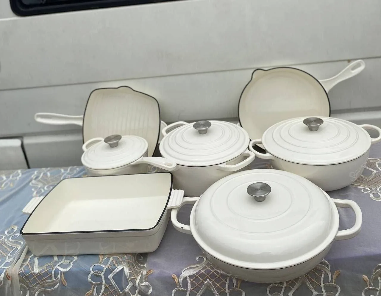 7-in-1 Original Cast Iron Cookware/Pot Set
